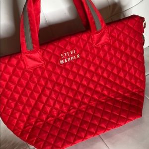 Steve Madden red messenger bag